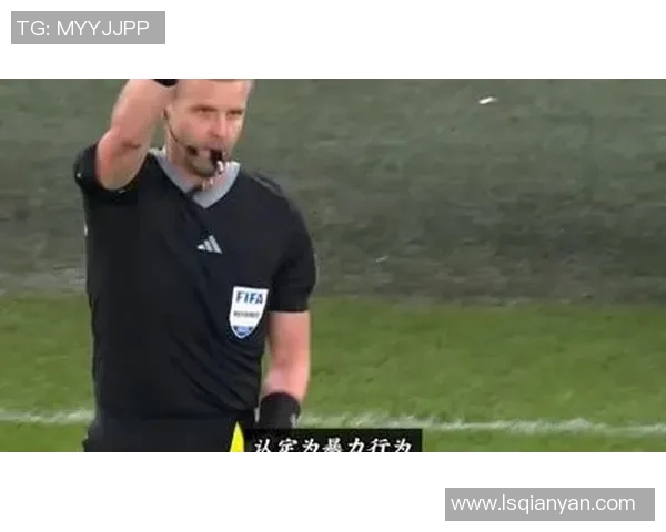 足球场上肘击事件盘点 哪些球星因肘击引发争议与冲突 足球场上肘击事件盘点 哪些球星因肘击引发争议与冲突